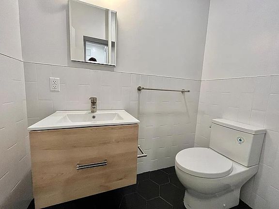 5th image of 66 E 7th St #17-18