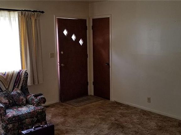 3rd image of 5635 W Bertha St