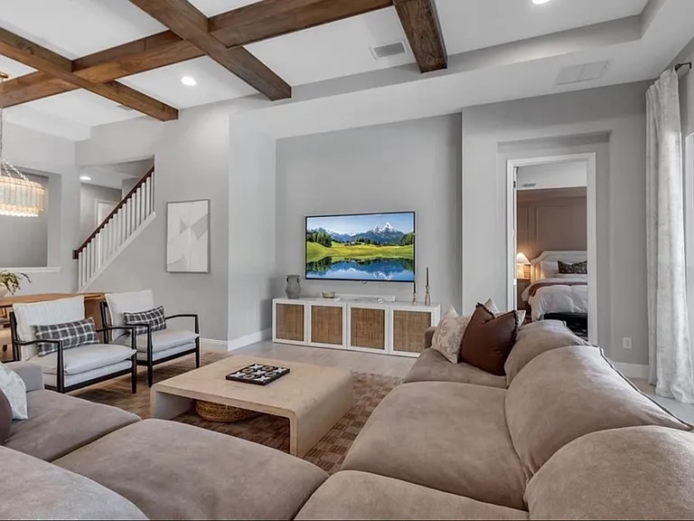 9133 Warm Springs Cir — Photo 6