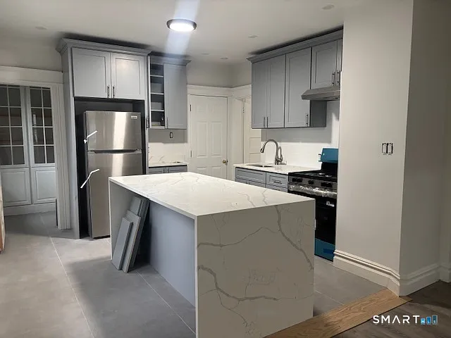 1483 W Broad St — Photo 8
