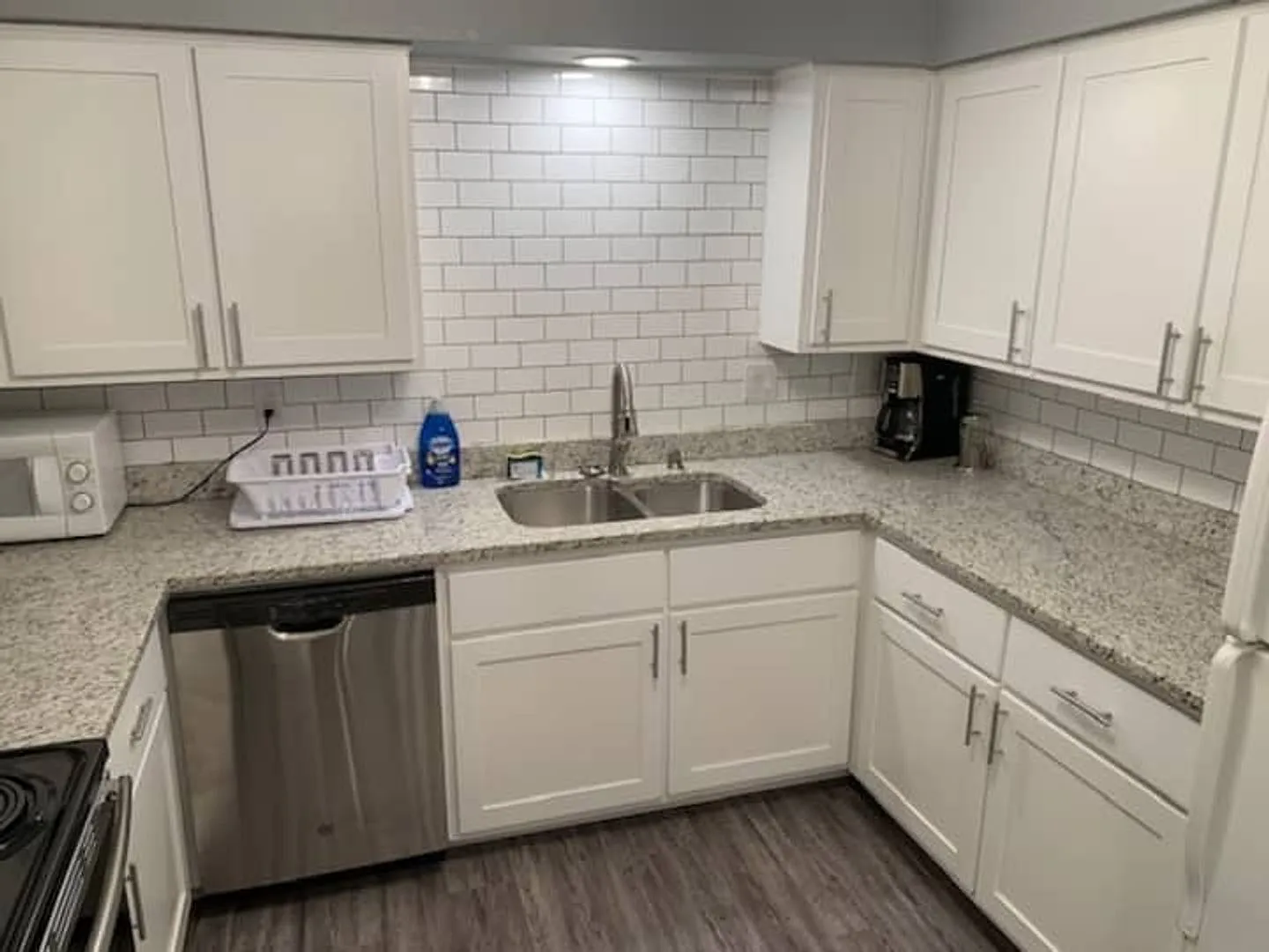 2 Bedroom 1.5 bath four-plex unit - Great location!! — Photo 3