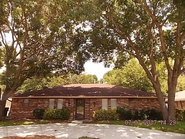 1st image of 3008 Hilltop Ln