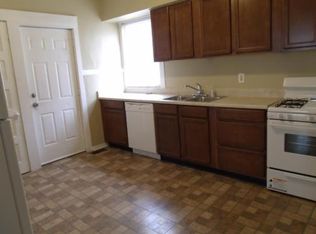 836 N Main St, Akron, OH 44310