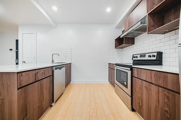 Rented by Oxford Property Group | media 34