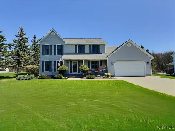 81 Streif Rd, Elma, NY 14059