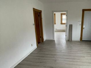 827 W 11th Ave #827, Oshkosh, WI 54902