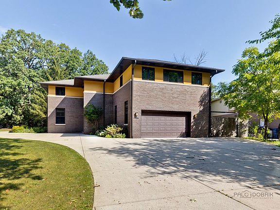 3rd image of 23479 N Birchwood Ln