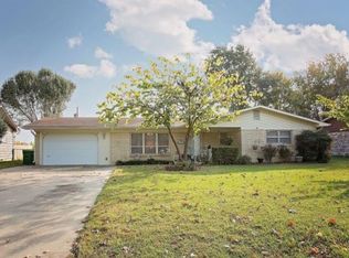 1405 Dyer St, Springdale, AR 72762