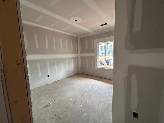 2nd image of 281 Talbert Trl