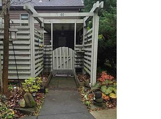 60 Lois Ln, Ithaca, NY 14850