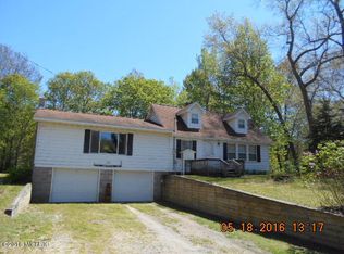 7170 N Bass Lake Rd, Irons, MI 49644