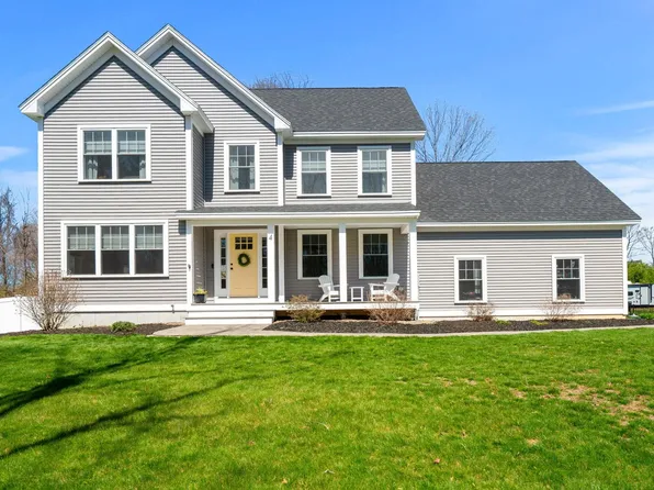 4 Overlook Drive, Epping, NH 03042