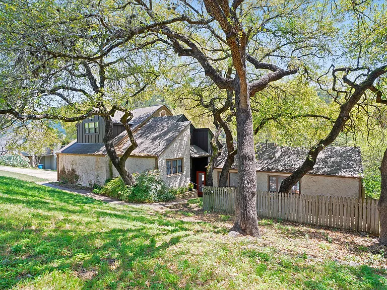 6513 Cat Creek Trl — Photo 18
