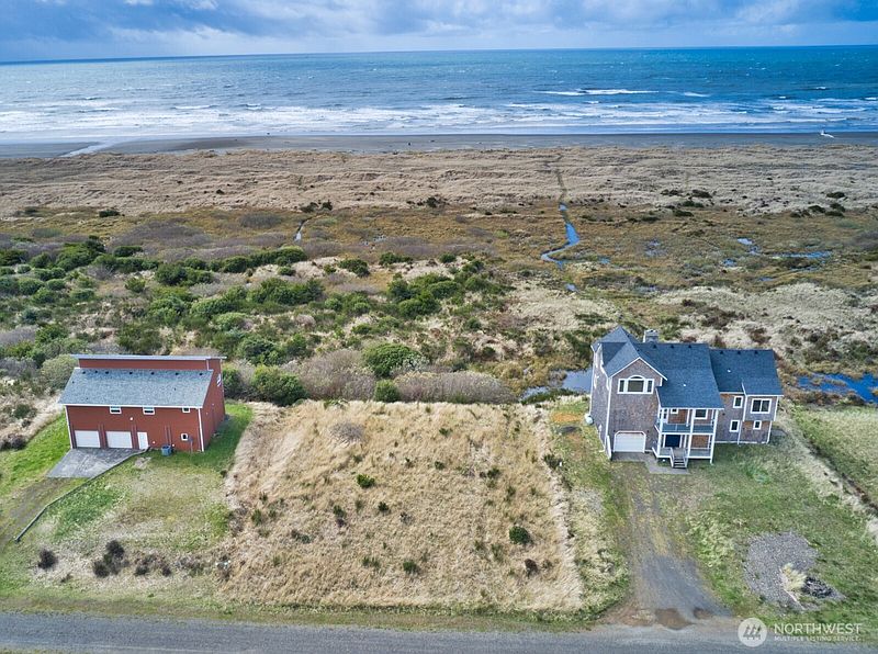 4th image of 132 Dunes Lane