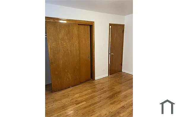 Building Photo - 10950 S Western Ave #1