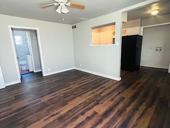 4th image of 1417 Bennett Ave #1