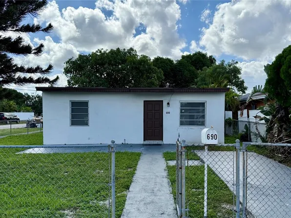 690 E 46th St, Hialeah, FL 33013