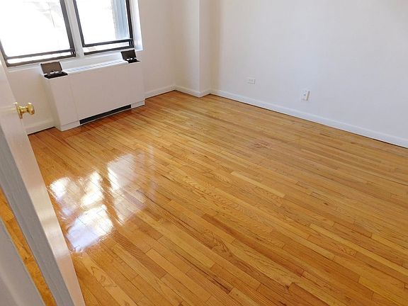 3rd image of 2335 Broadway APT 2C