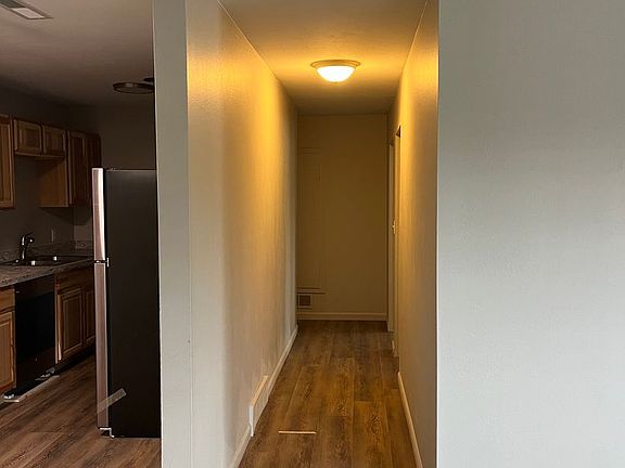 4th image of 1404 Toole Ave #4