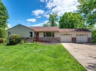 7108 Bonair Rd, Knoxville, TN 37918