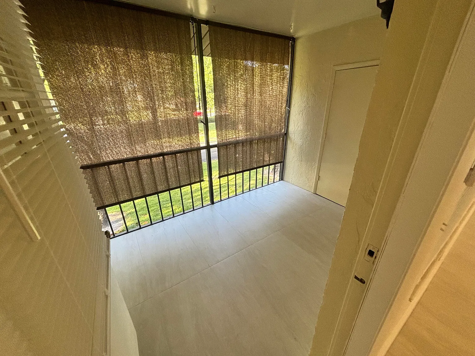 2 bed, 2.0 bath, 1115 sqft, $2,000 — Photo 2