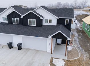 4208 Silver Blvd, Bismarck, ND 58503