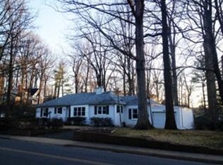 501 Great Falls St, Falls Church, VA 22046