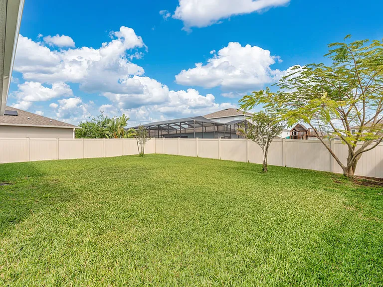 4894 Knoll Ln — Photo 22