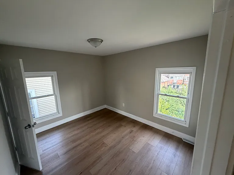 3771 Northwestern St — Photo 4