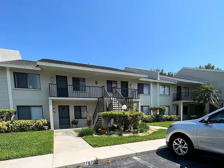 7789 Eagle Creek Dr #7789 — Photo 34
