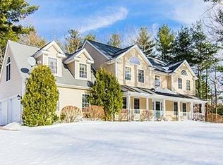 12 Darwin Ln, Walpole, MA 02081
