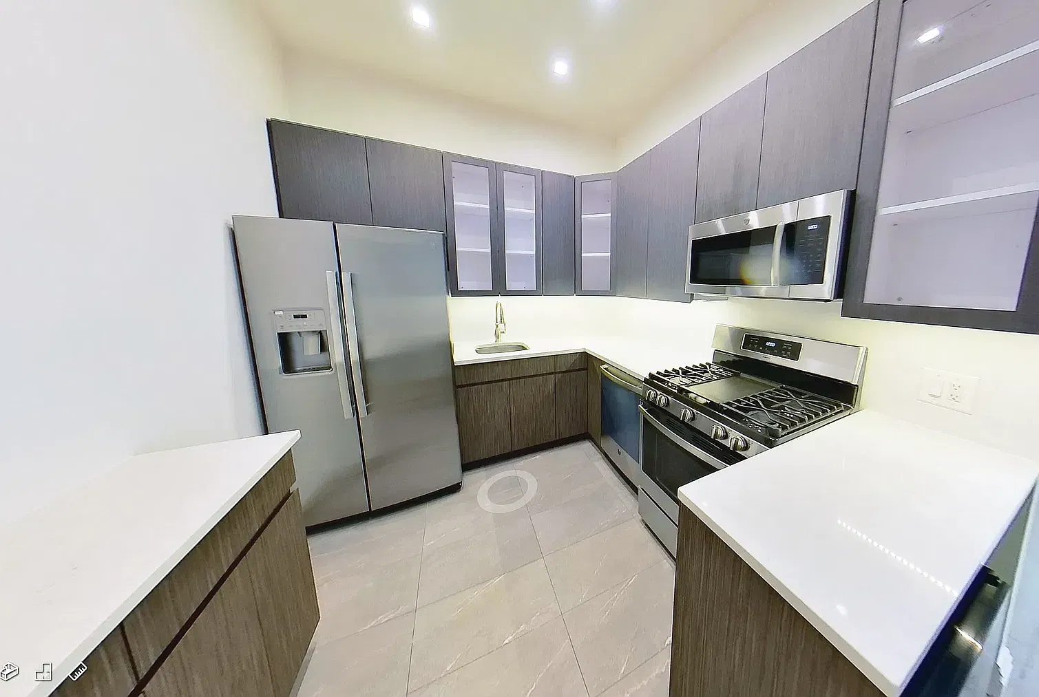80 Nassau Street — Photo 1