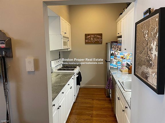 331 Beacon St. #3 Boston - Back Bay Unit Photo 3
