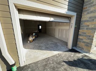 4460 S 26th St APT 10, Milwaukee, WI 53221