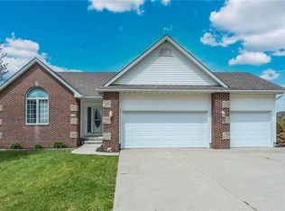 335 36th St SW, Altoona, IA 50009