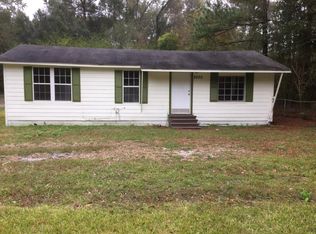 8505 E Davenport St, Bayou La Batre, AL 36509