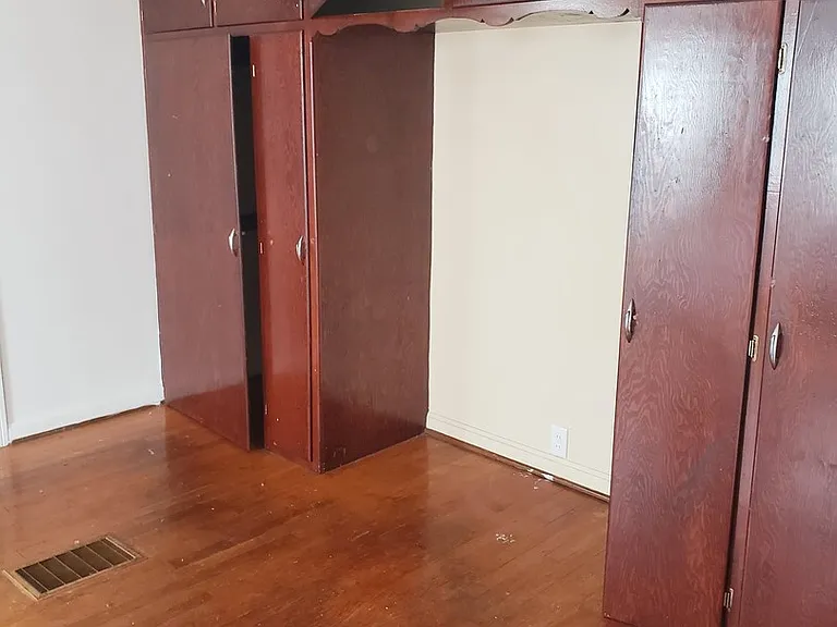 409 Hendry St — Photo 10