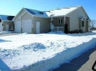 1589 Redwing Dr, Neenah, WI 54956