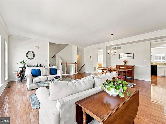 3rd image of 3132 Fieldstone Ct Unit 68