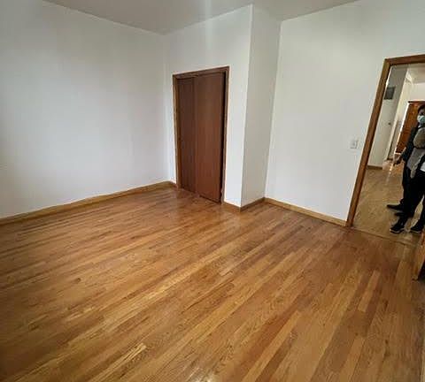 5th image of 56 138th St Floor 1
