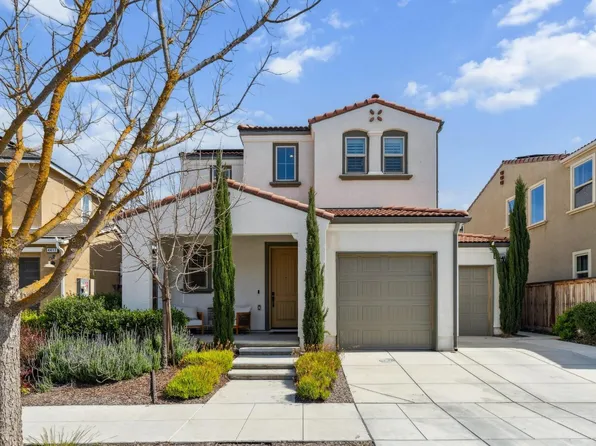 4401 Hillside Rd, Madera, CA 93636