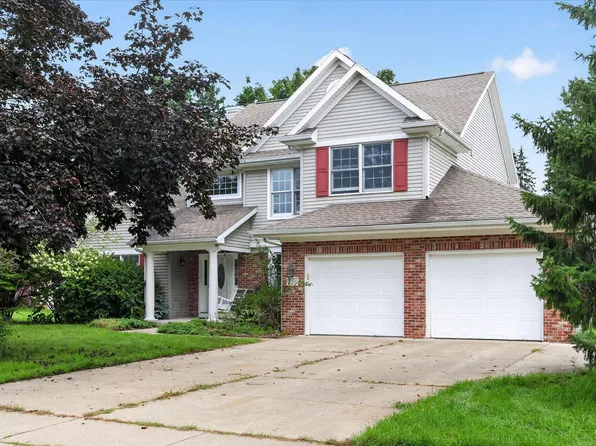 7521 Mac Arthur Ln, Portage, MI 49024