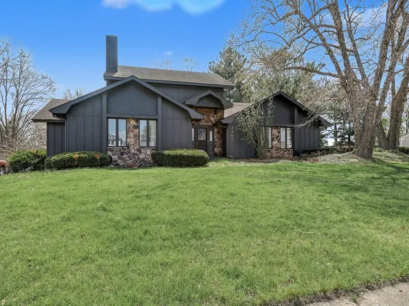 1207 Bruce Ln, Pella, IA 50219