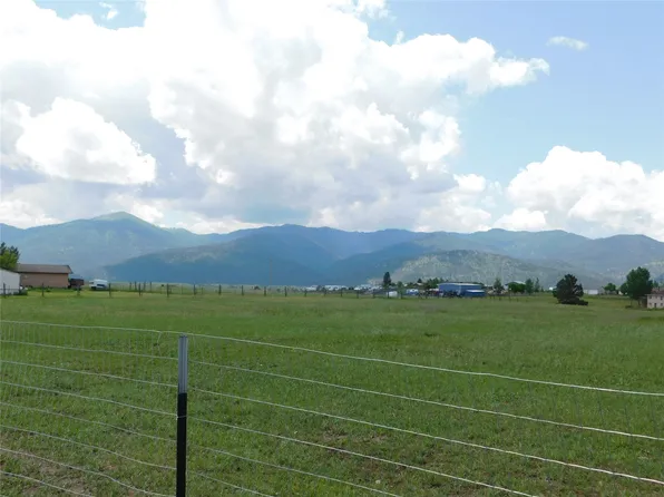 7043 Grass Valley Dr, Missoula, MT 59808