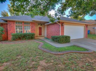 1804 Victoria Pl, Edmond, OK 73003