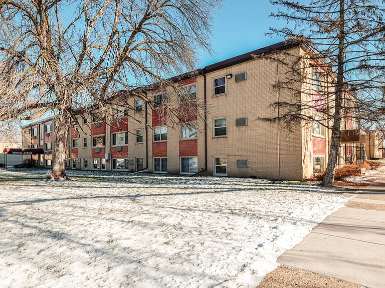 McCarron's View Apartments — Photo 65