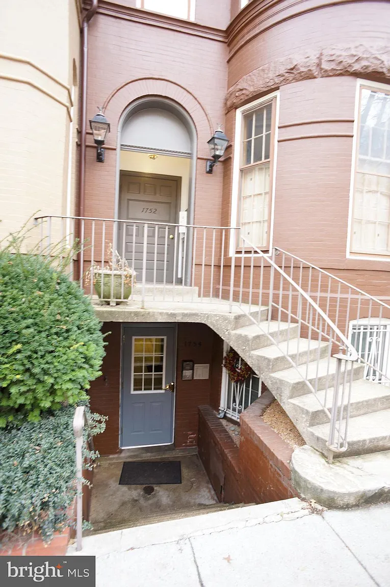 1754 Corcoran St NW APT 54B photo 1