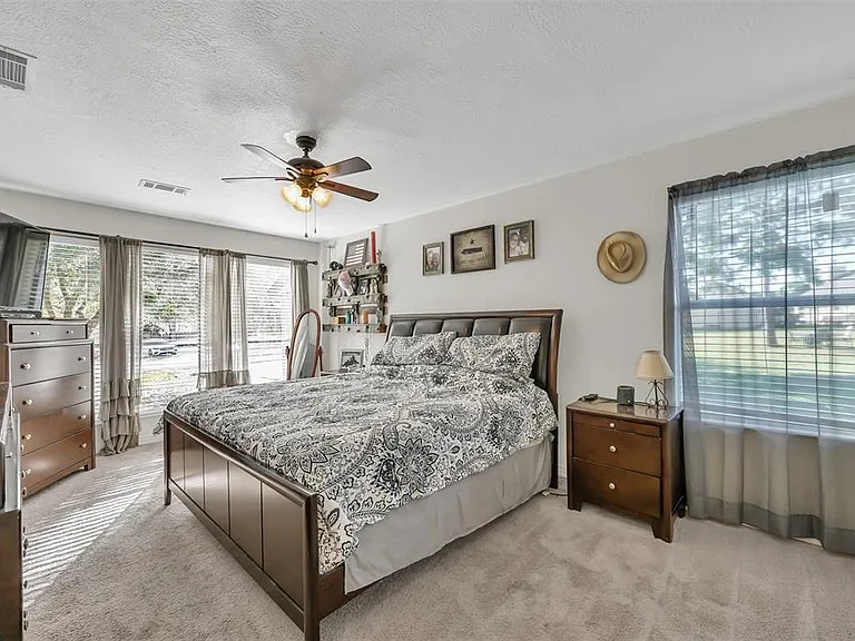 51 Knight Ln — Photo 11