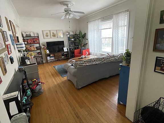 4th image of 1705 W Catalpa Ave #1W