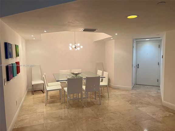 4th image of 21205 Yacht Club Dr APT 2708